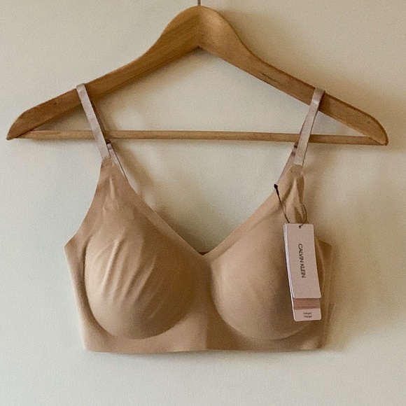 🤎 Invisibles Convertible Bra, Size S - Picture 3 of 7